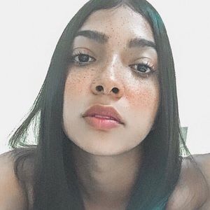 Meet your Posher, Thais